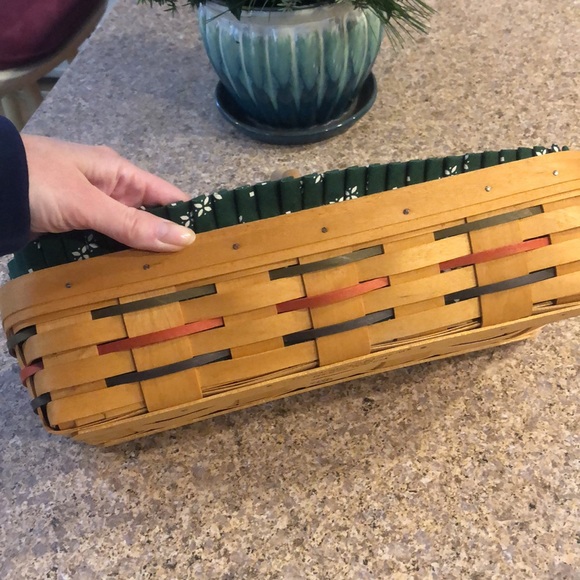 Longaberger Bread Basket w/ Green and White Liner, Wood Divider - Picture 7 of 16